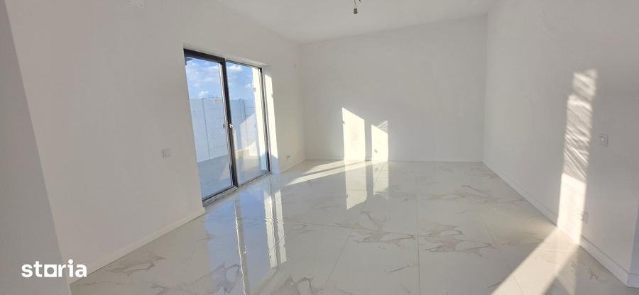 Casă cu 4 camere cu Teren 350 Mp în Clinceni