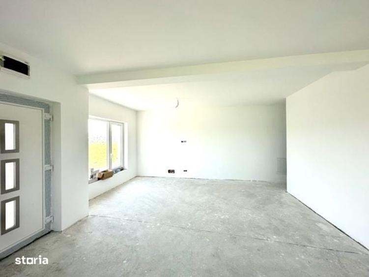 Casă cu 3 camere cu Teren 340 Mp în Crișeni