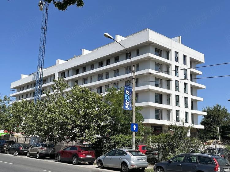 Apartament cu 3 camere decomandat în Vitan