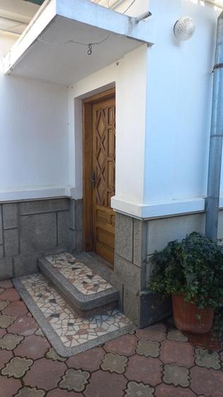 Casă cu 3 camere în Central