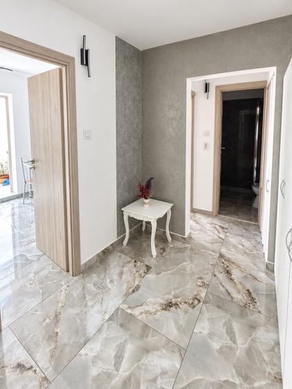 Apartament cu 2 camere decomandat, mobilat în Băneasa