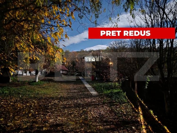 Casă individuală cu 5 camere cu Garaj în Șard