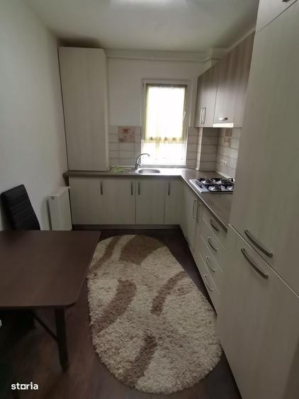 Apartament cu 3 camere semidecomandat în Șelimbăr
