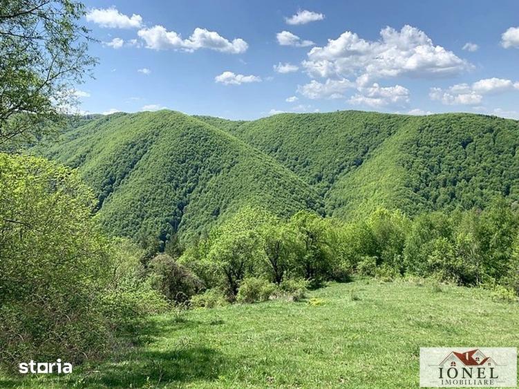 Casă cu 3 camere cu Teren 87271 Mp în Săsciori