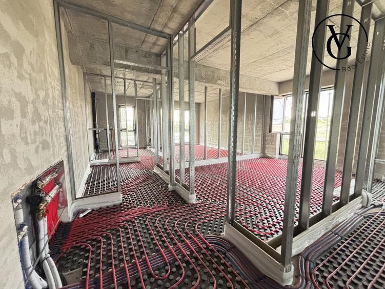 Apartament cu 4 camere decomandat în Inel I