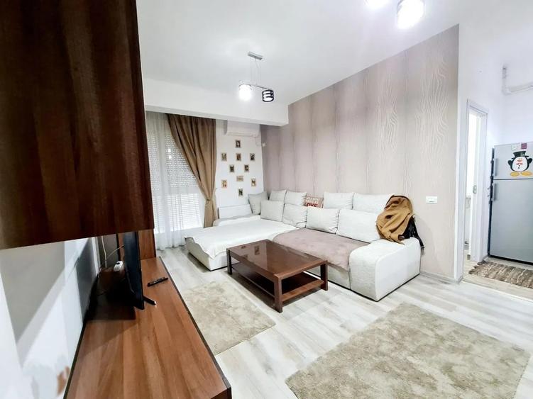 Apartament cu 2 camere decomandat în Tomis Plus