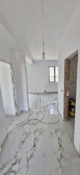 Casă individuală cu 4 camere cu Canalizare în Vârteju