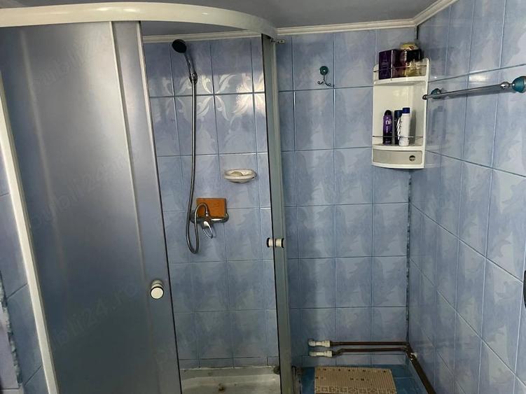 Casă cu 3 camere cu Teren 900 Mp în Central