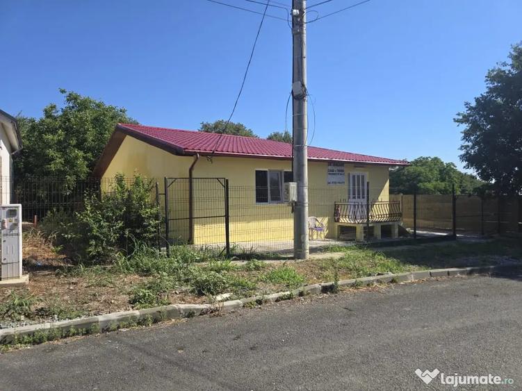 Casă cu 3 camere în Sud