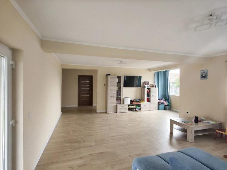 Casă cu 4 camere cu Teren 735 Mp în Becicherecu Mic
