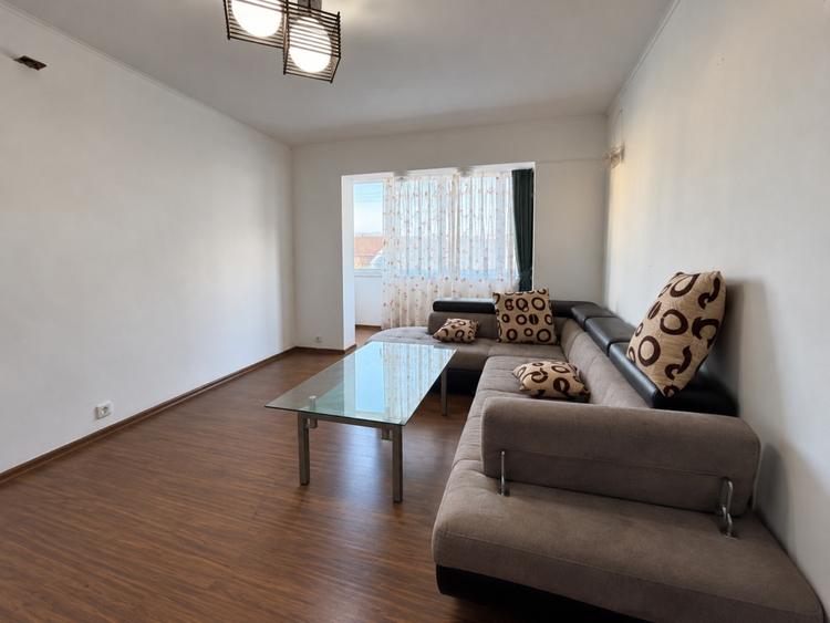 Apartament cu 2 camere decomandat, mobilat în Hotvon