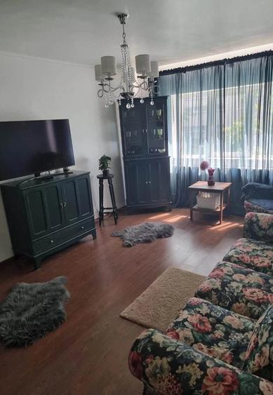 Apartament cu 3 camere decomandat în Lacul Morii