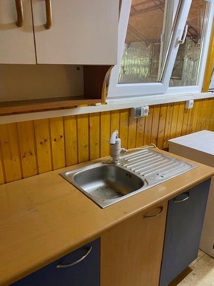 Casă individuală cu 1 camere cu Canalizare în Mitreni