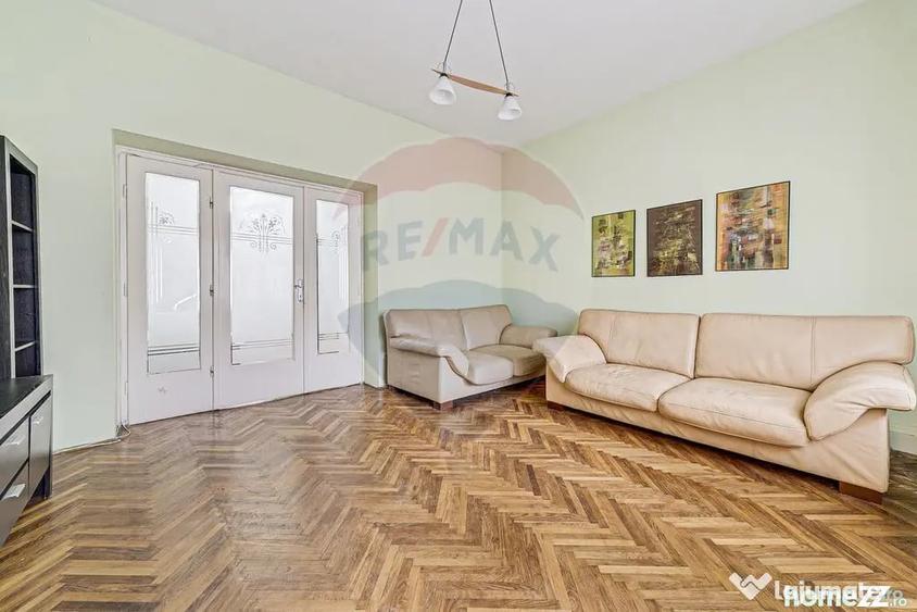 Apartament cu 4 camere decomandat în Ultracentral