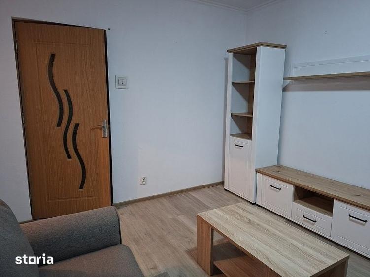 Apartament cu 2 camere - zona Podu Ros - Colegiul Emil Racovita - 1
