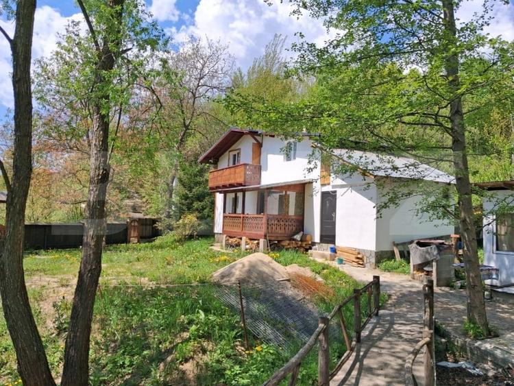 Casă individuală cu 3 camere cu Teren 825 Mp în Breaza