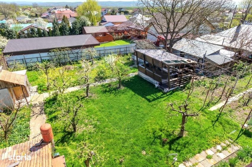 Casă cu 3 camere cu Teren 1251 Mp în Săucești