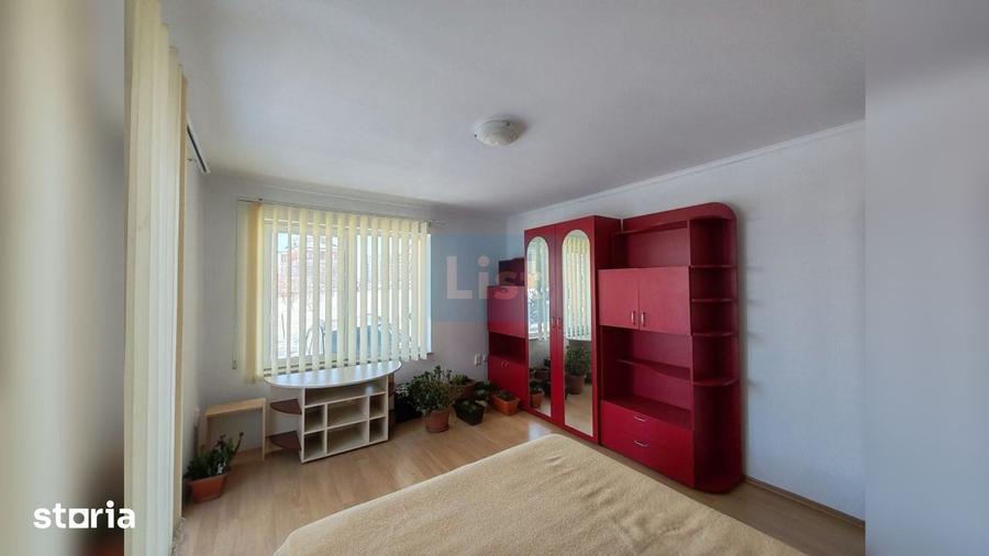 Apartament cu 3 camere semidecomandat în Bună Ziua