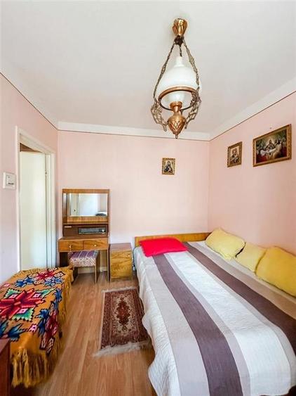 Apartament cu 3 camere semidecomandat în Calea Aradului