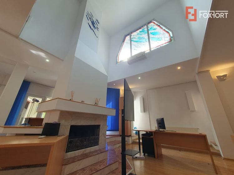 Casă individuală cu 9 camere cu Piscina în Braytim