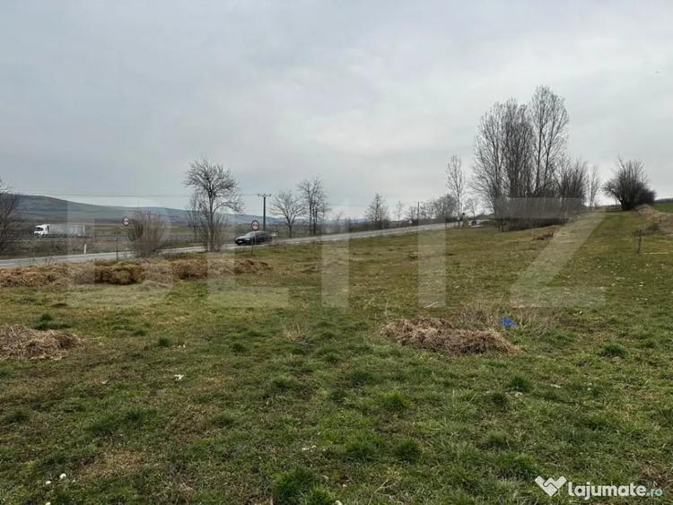 Teren în Răhău