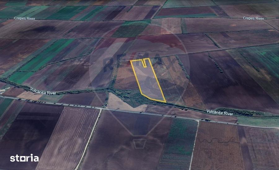 Teren de 40000 mp, în Central