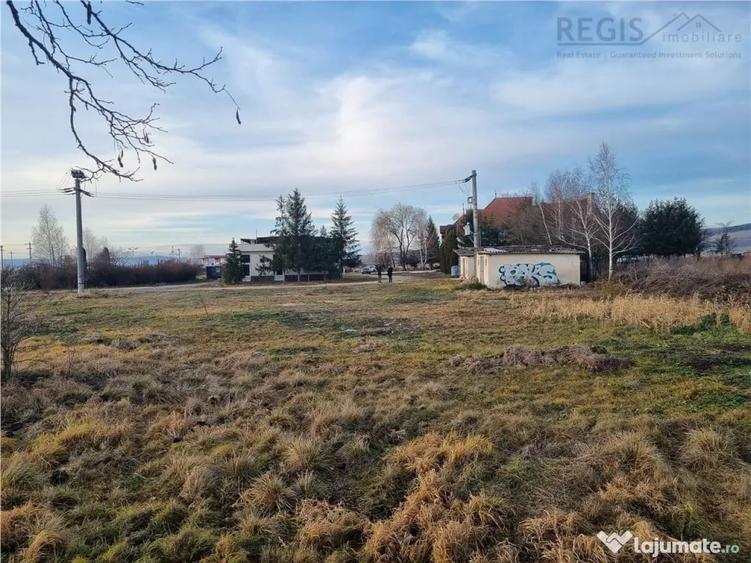 Spațiu comercial, de 400 mp, în Reci