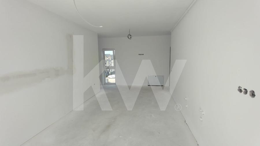 Apartament cu 3 camere semidecomandat în Mihai Viteazul