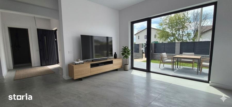 Casă cu 4 camere cu Teren 350 Mp în Clinceni