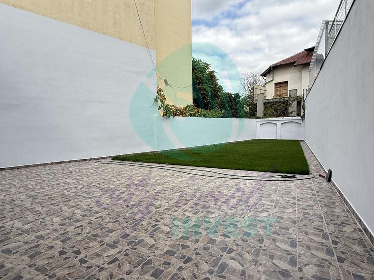 Casă individuală cu 4 camere cu Canalizare în Dacia