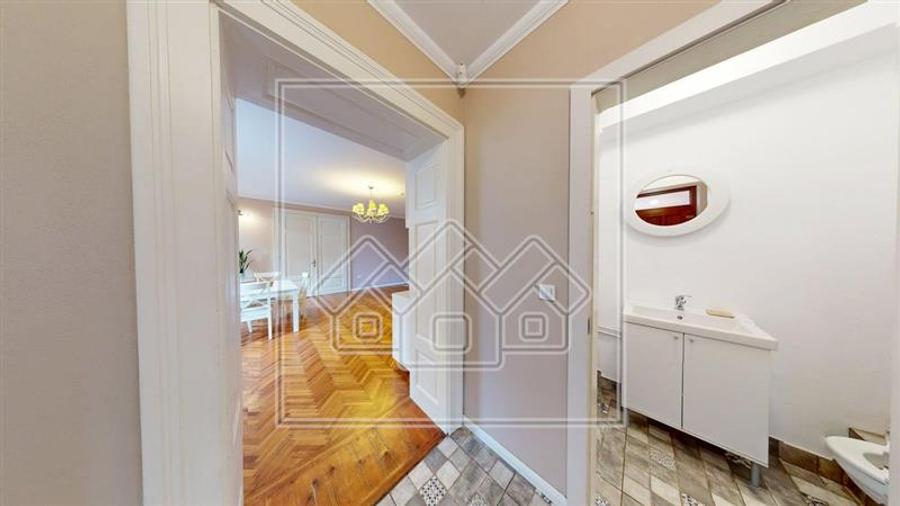 Apartament cu 3 camere circular în Sub Arini