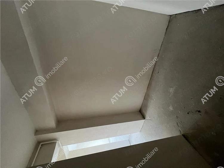 Apartament de 3 camere cu 2 bai si terasa etaj 2 zona Pictor Brana - 10