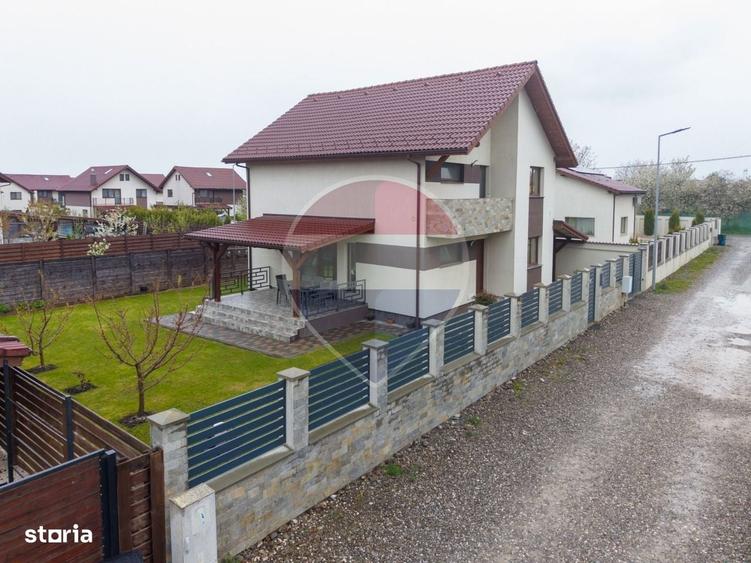 Casa individuala cu gradina si beci- in cartierul Izvor - 1