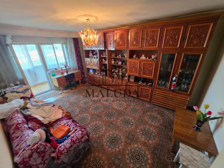 Apartament cu 2 camere decomandat în Ceair