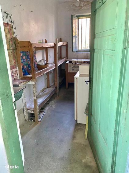 Casa ?i teren generos intr-o zona turistica cu mare poten?ial - 1