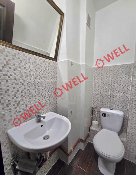 Apartament cu 4 camere semidecomandat în Simeria