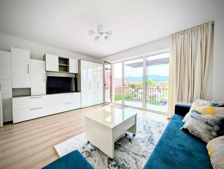 Apartament cu 2 camere decomandat în Tractorul — fotografia 1