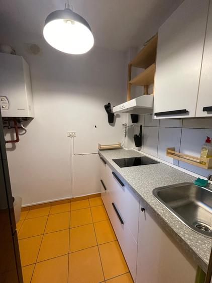 Apartament cu 4 camere decomandat, mobilat în Unirii