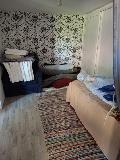 Casă cu 4 camere în Potlogi