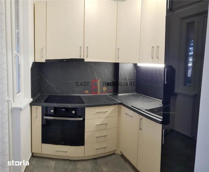 Apartament cu 4 camere decomandat în Central