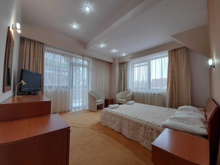 Casă cu 4 camere cu Teren 1000 Mp în Central