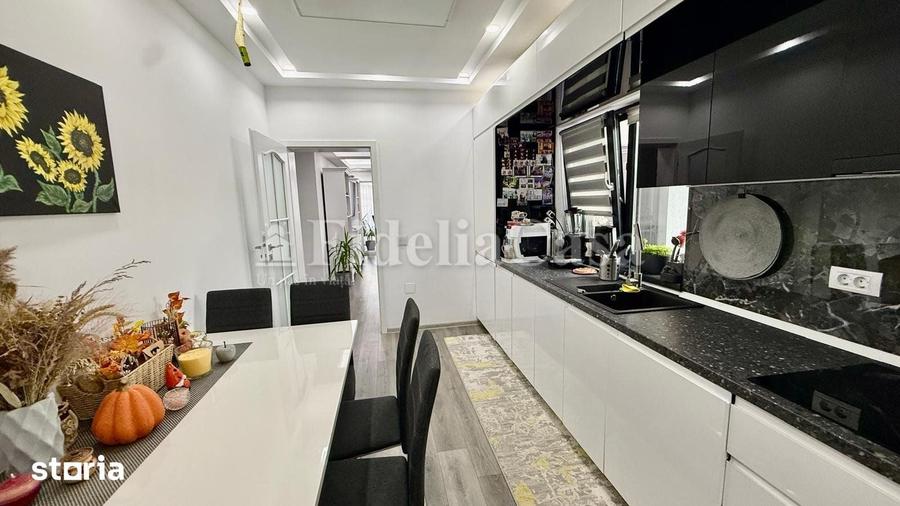 Casă cu 5 camere cu Teren 600 Mp în Aroneanu