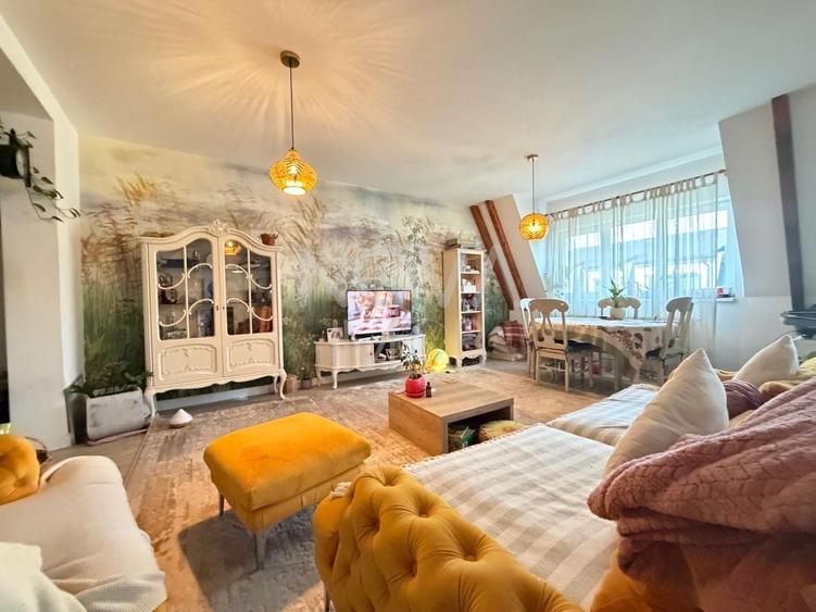 Apartament cu 3 camere decomandat, mobilat în Șelimbăr