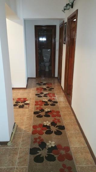 Inchiriez apartament 3 camere in complexul studentesc - 6
