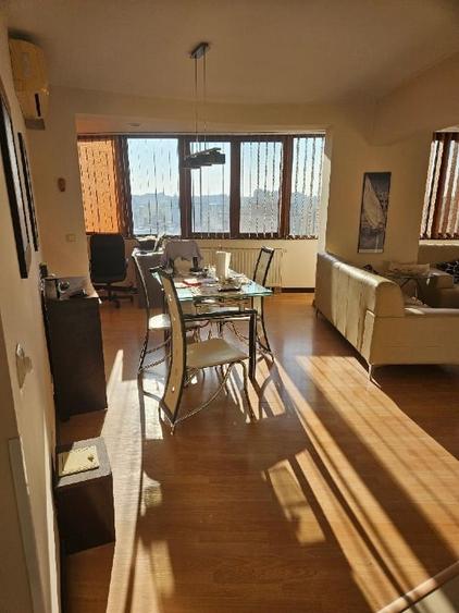Apartament cu 3 camere decomandat, mobilat în Tineretului
