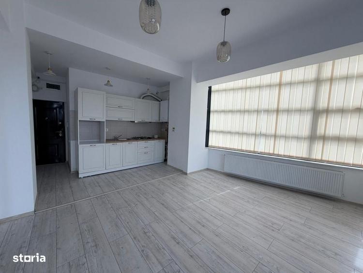 Spatiu de inchiriat cladire moderna, central, etaj 3 cu lift, tera - 4