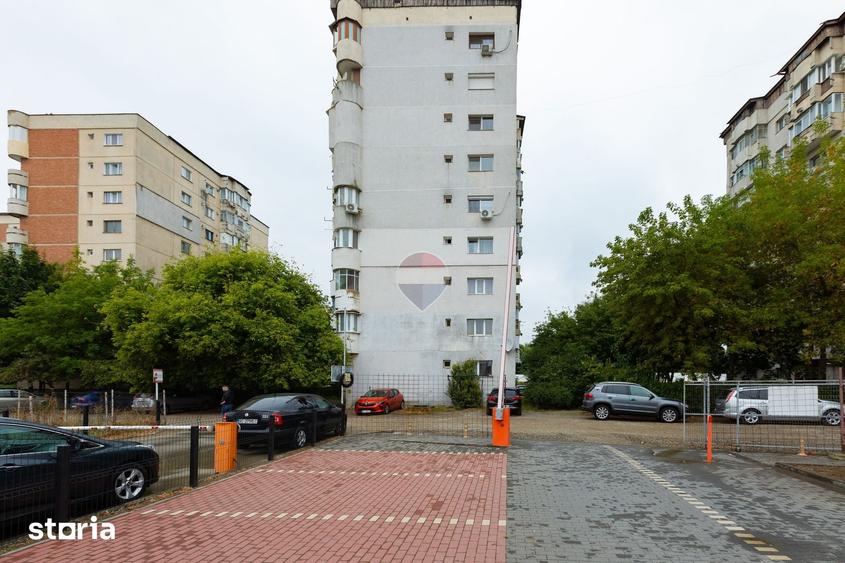 Apartament cu 3 camere decomandat în Mioriței