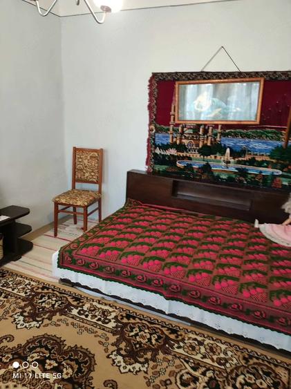 Casă cu Teren 3000 Mp în Moscu