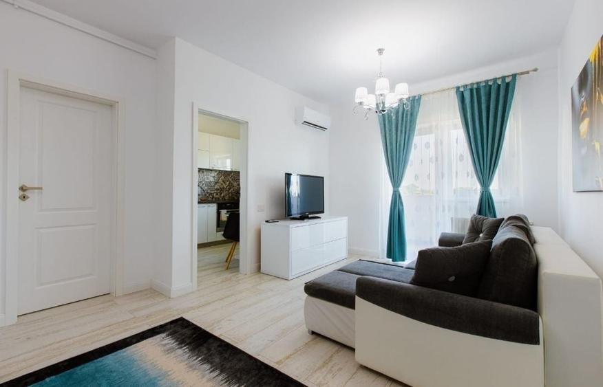 Apartament cu 2 camere decomandat în Central