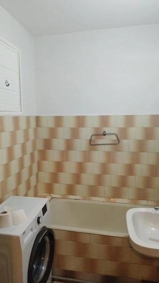 Garsonieră decomandată în Calea București